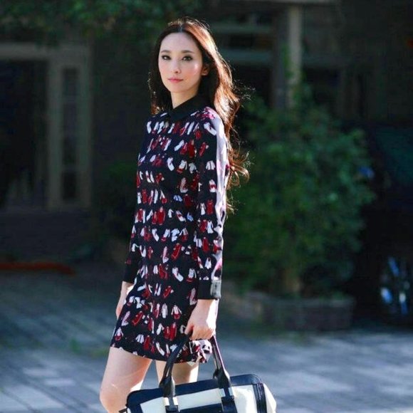 Victoria Beckham Dresses & Skirts - Victoria Beckham Collared Dress